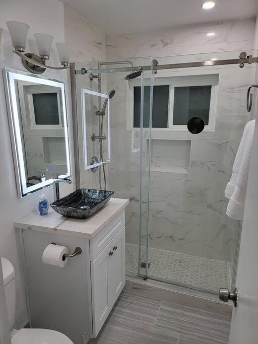 Luxury Modern Santa Monica Unit! Appartamento Los Angeles